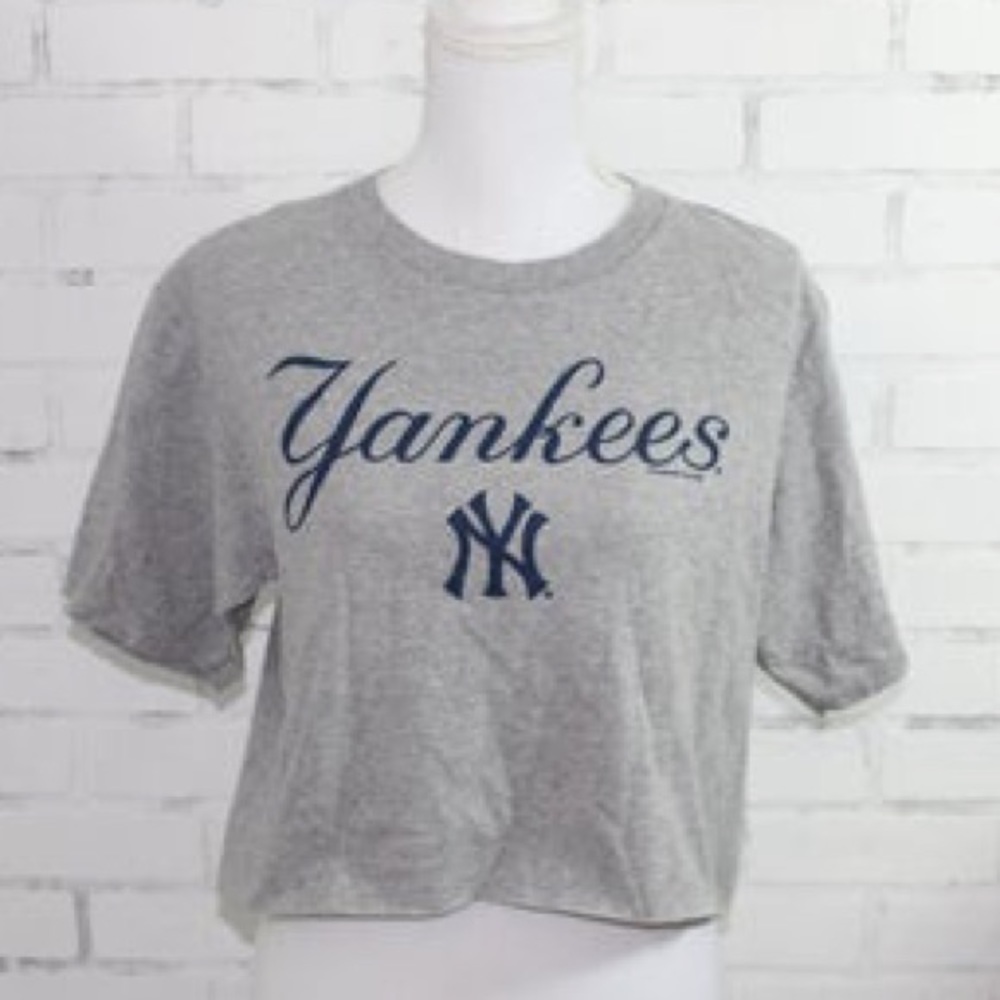 Crop Tee